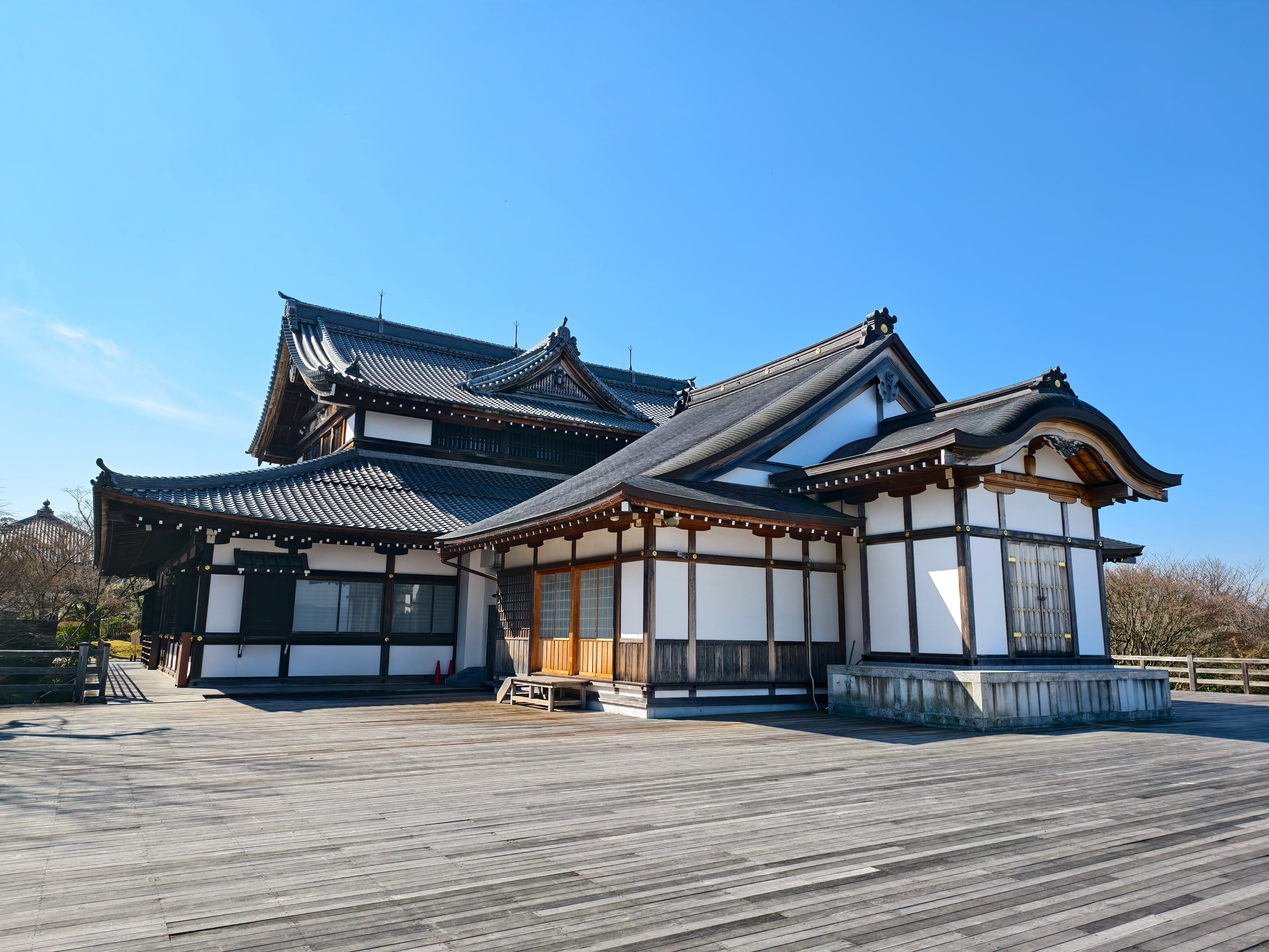Shōgun-zuka Seiryū-den